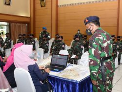 Siswa Satdik 1, 2 dan 3 Donor Darah di Kodiklatal TNI AL