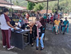 Kapolsek Taliwang IPTU Mulyadi Pimpin Pelaksanaan Vaksin di Gerai Vaksin Mapolsek Taliwang