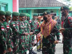 Pangkostrad Apresiasi Satgas Pamtas Yonarmed 6/3 Kostrad