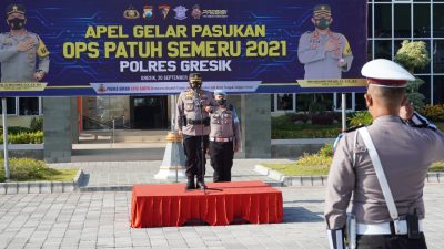Pimpin Gelar Apel Pasukan Operasi Patuh Semeru 2021, Kapolres Gresik AKBP Mochamad Nur Azis: Empat Point Sasaran Utamanya