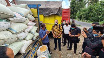 Satreskrim Polres Blitar Kota Kawal Bantuan Jagung 2 Ton dari Presiden RI untuk Suroto Peternak Asal Blitar