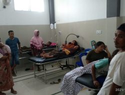 Setelah Mengkonsumsi Makanan Tempe Goreng Saos Sambel Beberapa Orang Siswa Mengalami Keracunan