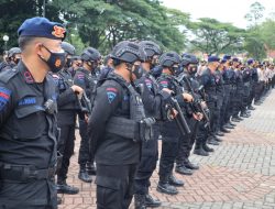 Satbrimob Polda Banten Lakukan Pengamanan Unras Serikat Buruh