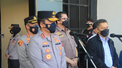Komisi III DPR RI dan Kapolda Jatim Tinjau Pelaksanaan Vaksinasi Tahanan Polrestabes Surabaya