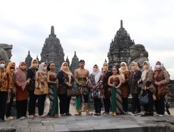 Kunker Ibu Ketua Persit KCK PD IV/Diponegoro beserta Rombongan ke Sleman