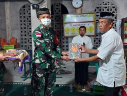 Memperingati Maulid Nabi Muhammad SAW, Satgas Pamtas Yonif Mekanis 643/Wns Lakukan Doa Bersama Dan Berikan Bantuan Al-Quran Di Perbatasan