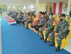 Personel Satgas Pamrahwan Maluku Utara Pos 5 Maba SSK I Yonif RK 732/Banau menghadiri Upacara Sumpah Pemuda yang ke-93