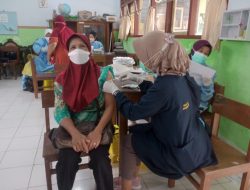 Masyarakat Girikerto Sambut Baik Vaksin Covid 19″