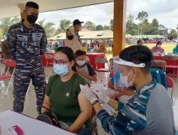 Membludak, Antusiasme Masyarakat Kota Blitar Penuhi Lokasi Vaksinasi