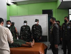 Jelang HUT TNI Danrem 071/Wijayakusuma Ziarah di TMP dan Tinjau Khitan Masal