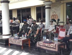 Personel TNI Kodim 1608/Bima  Hadiri Apel Gelar Pasukan Operasi Zebra Rinjani 2021 di 2 Mapolres Bima
