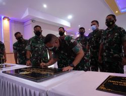 Danrem 143/Ho Resmikan Koramil di Butur dan Konut
