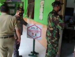 Babinsa Sambangi Sekolah, Ajak Siswa SDN I Karanggeneng Patuhi Prokes