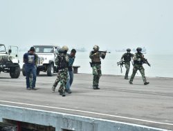 Kopaska TNI AL Lumpuhkan Aksi Terorisme di Laut Jawa