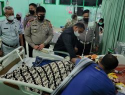 Dirlantas Polda Aceh Bezuk Korban Laka Lantas Di Bireun