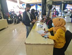 Kapolda Sumsel Hadiri Pelaksanaan Vaksinasi di PT Pusri