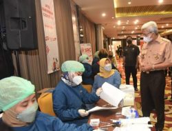 Wagub Mawardi Buka Vaksinasi Sampoerna Untuk Indonesia