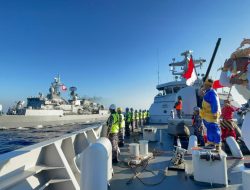 Lagi, Merah Putih Berkibar di Kapal Perang Negara Sahabat Saat Manuver di Laut Mediterania