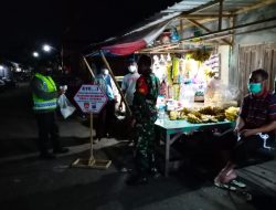 Babinsa Operasi Yustisi Level 2 Dipasar Gagan