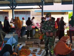 Pasar Tradisional Jadi Incaran Penerapan PPKM Babinsa Koramil 1801-06/Masni