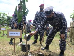 TNI AL Vaksinasi dan Gerakan Penanaman Sejuta Pohon