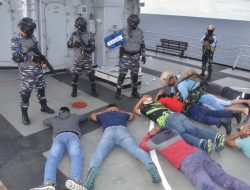 TNI AL dan RAN Gagalkan Penyelundupan Sabu di Laut Bali