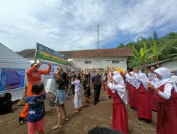 Kesedihan Berganti Keceriaan, Safari Rumah Pintar Hadir di Semeru