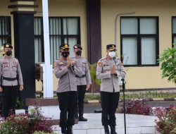 Resmi Berganti, AKBP Feri Jaya Satriansyah, S.H Serahkan Tongkat Komando Kapolres Lotara ke AKBP I Wayan Sudarmanta, S.I.K., M.H