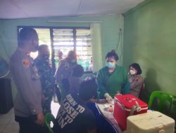 Polsek Medan Timur Bersama Koramil Vaksinasi 372 Orang