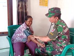 Satgas Kodim Maluku Batalyon Arhanud 11/WBY, Melaksanakan Pelayanan Pengobatan Langsung Ke Rumah Warga