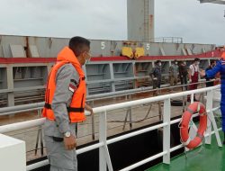 Bakamla RI Beri Bantuan Medis ABK Kapal AS Positif Covid-19 Di Perairan Natuna