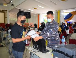Sinergitas TNI Polri dan PT Pusri, Gelar Vaksinasi bagi Masyarakat Palembang 