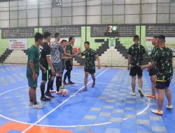 Satgas TMMD 113 Kodim Sleman Ajak Pemuda Karangasem Bermain Futsal
