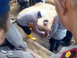 Kapolda Sumsel Melakukan Peletakan Batu Pertama Secara Simbolis Pelaksanaan Pembangunan Rumah Negara T.38 76 Unit