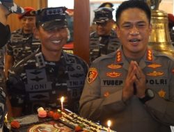 TNI AL Lantamal V Kejutkan Tiga Markas Polisi Surabaya di Hari Bhayangkara