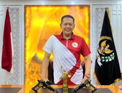 Ketua MPR RI Bamsoet Juara Pertama Best of The Best kelas Eksekutif Kejuaraan Menembak Jaksa Agung Cup 2022