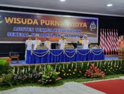 Dankodikdukum Kodiklatal Pimpin Wisuda Purna Widya Siswa SMKF Sekesal Surabaya