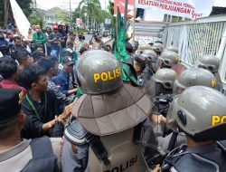 Aksi Demo Menolak Kenaikan BBM Berjalan Kondusif, Ketua DPRD NTB Apresiasi Pengamanan Polri
