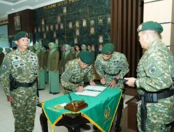 Pangdivif 2 Kostrad Pimpin Acara Serah Terima Jabatan Kepala Staf Divisi Infanteri 2 Kostrad TA 2022