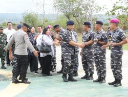 Komandan Lanudal Kupang Sambut Kedatangan Kunjungan Kerja Pangkoarmada II