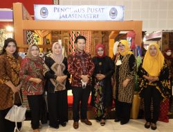 Jalasenastri Ikut Berpartisipasi Dalam Batik Fashion Fair 2022