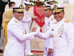 Komandan Kodiklatal Hadiri Pelantikan Kasal Di Istana Negara