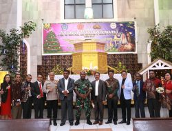 Wamena Damai, TNI-Polri ibadah Natal Bersama Pemda dan Masyarakat