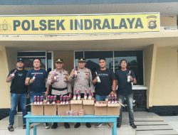 Polisi di Indralaya Ogan Ilir Berhasil Sita Ratusan Botol Miras dan Petasan di Malam Tahun Baru