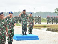 Komandan Lantamal XII Pontianak Pimpin Upacara Hari Senin Awal Bulan Tahun 2023 Di Mako Lantamal XII