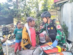 Berkeliling Kampung, Satgas Yonif Raider 142/KJ Lakukan Pelayanan Kesehatan