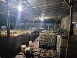 Polda Sumsel Grebek Gudang Illegal Drilling di Kertapati, Saat Pengecekan Lokasi Pelaku Tidak Berada Ditempat