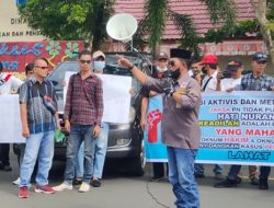 Porles Lahat Polda Sumsel Lakukan Pengamanan Aksi Unjuk Rasa Damai di Kantor Pengadilan Negeri Lahat