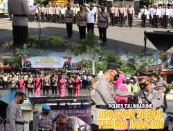 Kapolres Tulungagung Pimpin Upacara Sertijab Kapolsek Kalangbret dan Kapolsek Pucanglaban
