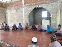 Serap Keluhan dan Permasalahan Warga, Kapolsek Riung Gencar Gelar “Jum’at Curhat” Sampai Ke Plosok